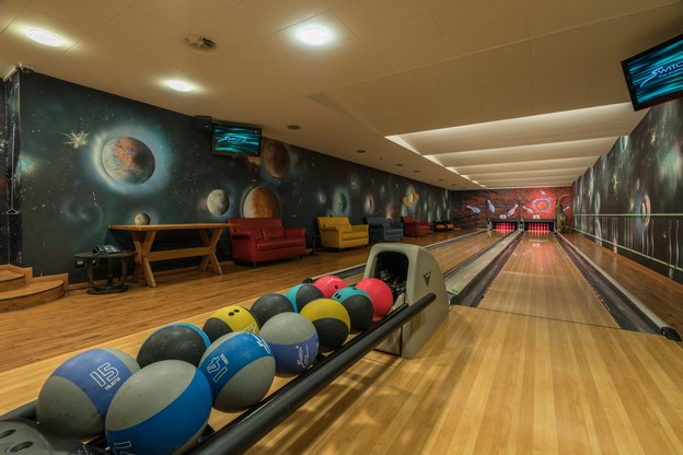 Bowling