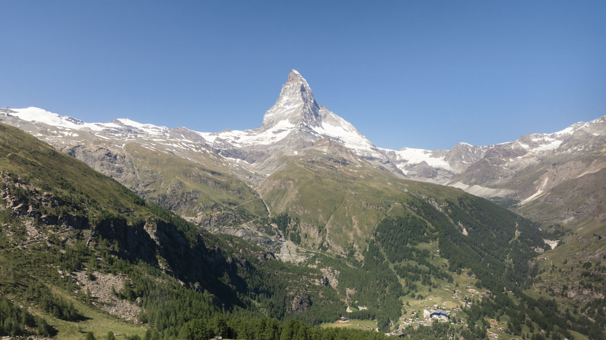 riffelalp-resort-matterhorn-room-exterieur-vue-matterhorn-01.jpe