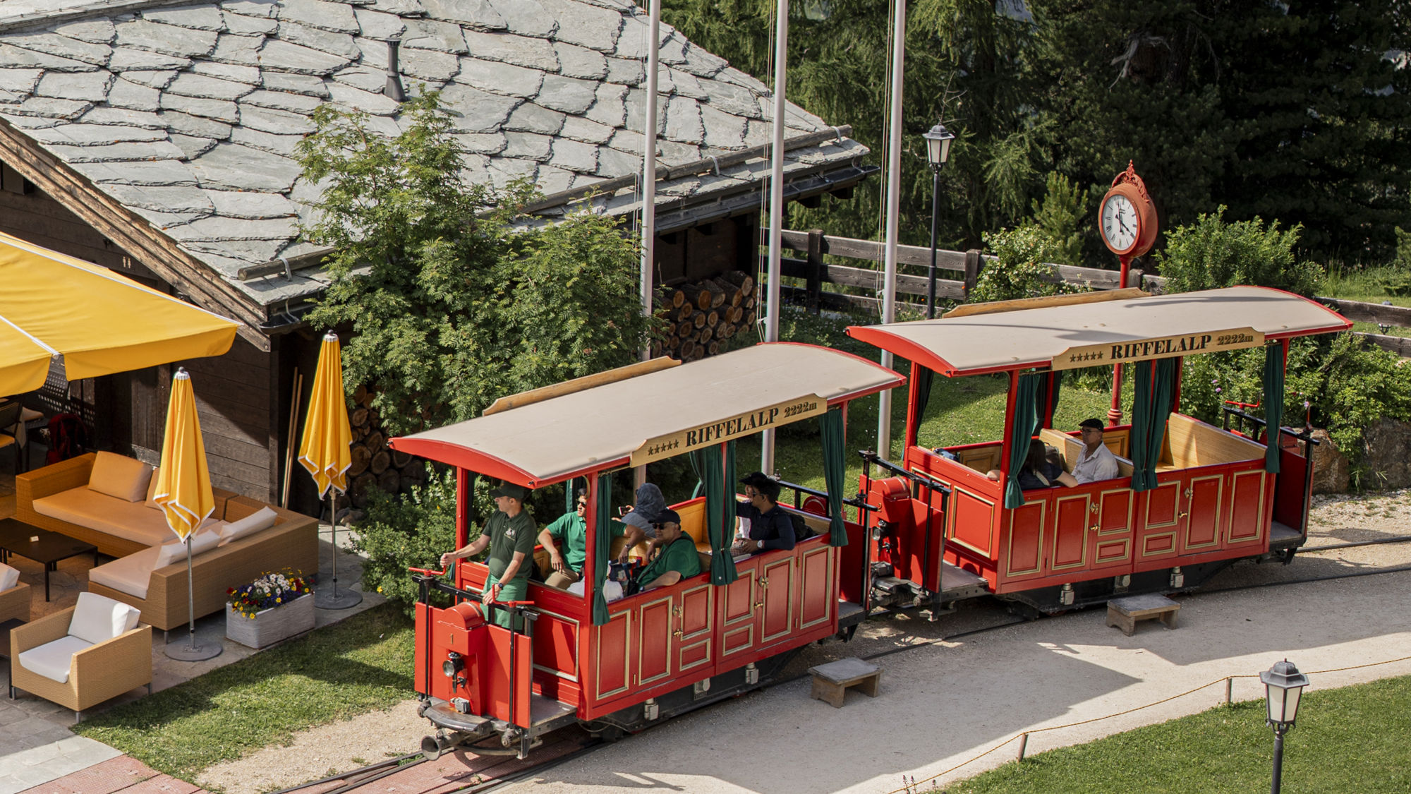 riffelalp-resort-matterhorn-room-riffelalp-tram-01.jpeg