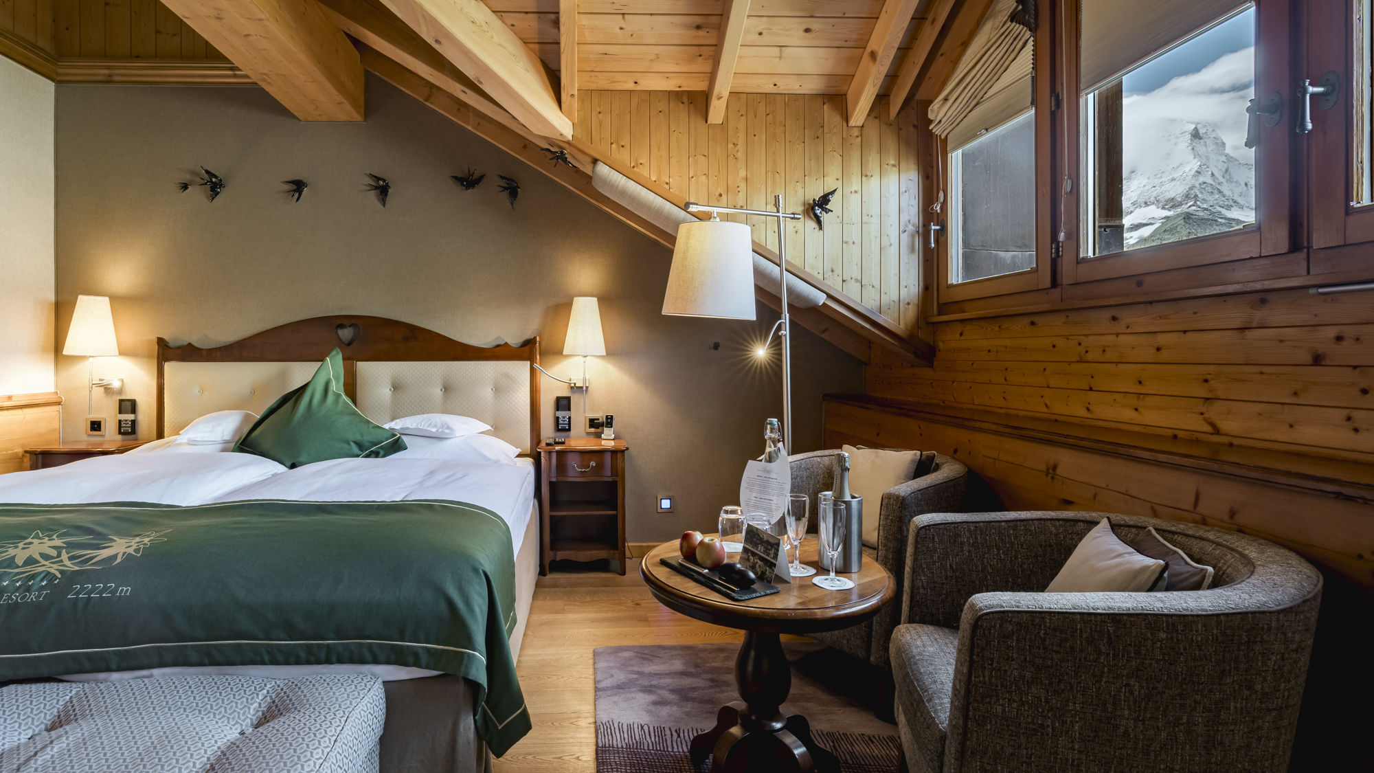 riffelalp-resort-cosy-junior-suite-vue-generale-01.jpeg